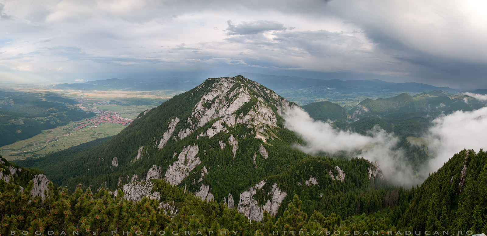 Panorama Piatra Craiului dupa ploaie