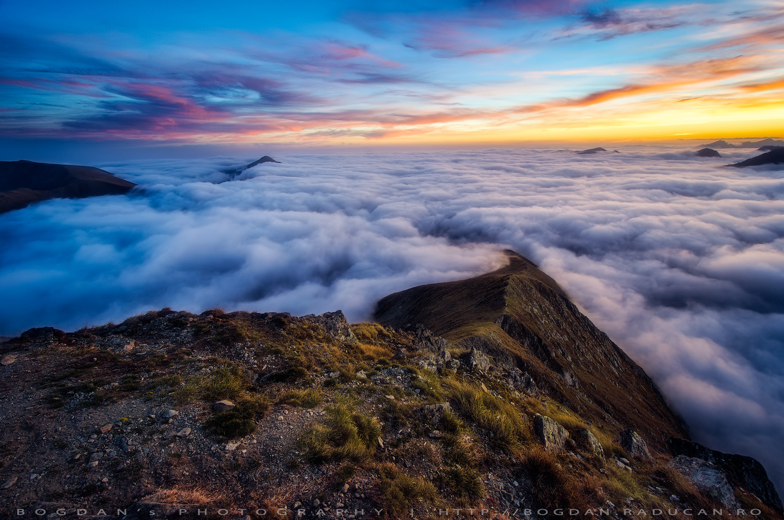 Varful moldoveanu la apus